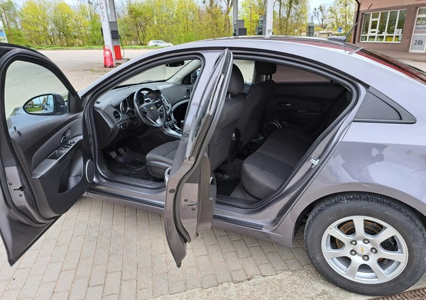 Chevrolet Cruze cena 25900 przebieg: 130000, rok produkcji 2012 z Chocz małe 596